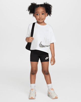 Nike Toddler Wild Flower Boxy T-Shirt and Shorts Set. Nike.com
